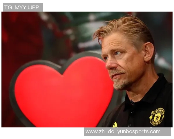 球星歌足球:激情与梦想交织的赛场传奇与不朽经典 球星歌足球:激情与梦想交织的赛场传奇与不朽经典